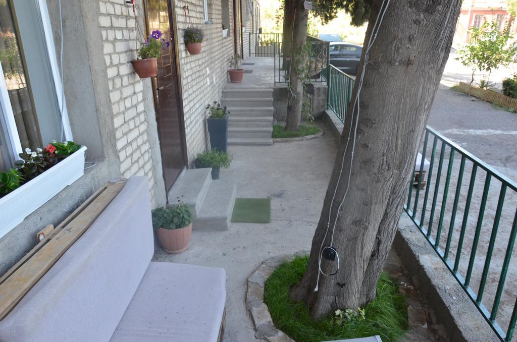 Nano Guest House Tbilisi Exteriör bild